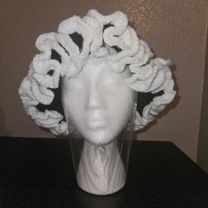 Elegant Black And White Ruffled Women's Hat